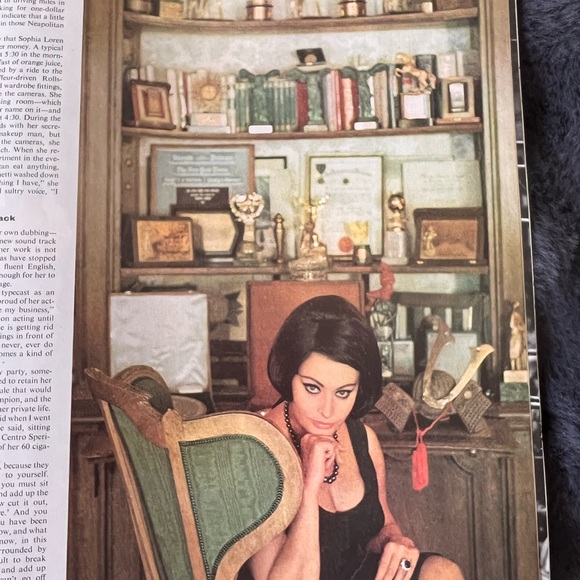 Saturday Evening Post February 15, 1964 - Sophia Loren - Philby Spy Case AI - Picture 9 of 14